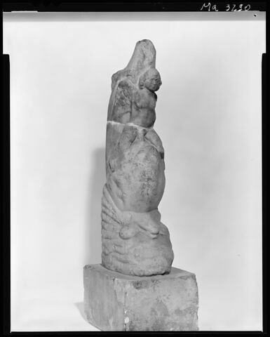 statue, image 4/4