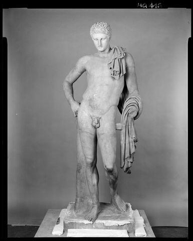 statue, image 5/33