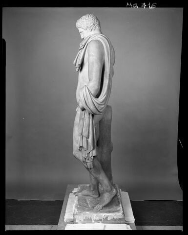 statue, image 7/33