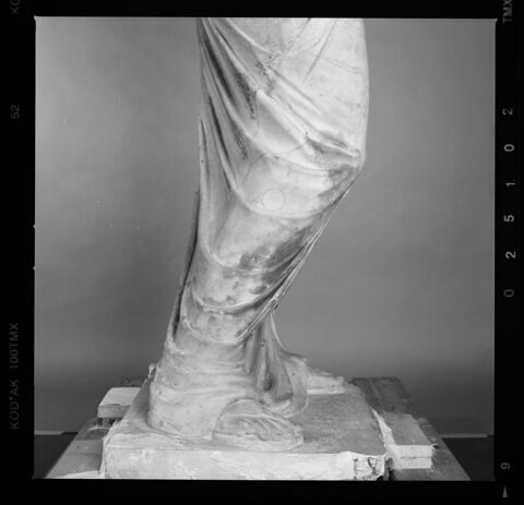 statue, image 15/22