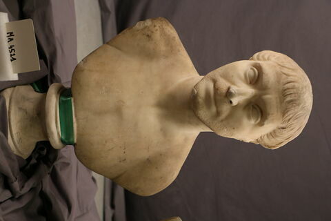 statue en buste