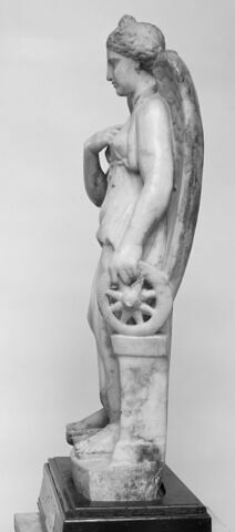 statuette, image 7/12