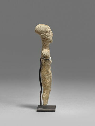 statuette, image 3/3