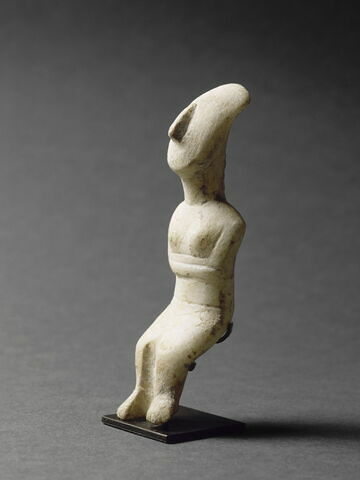 statuette, image 4/4