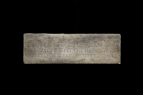 inscription, image 2/2