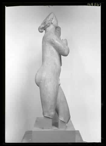 statuette, image 4/4