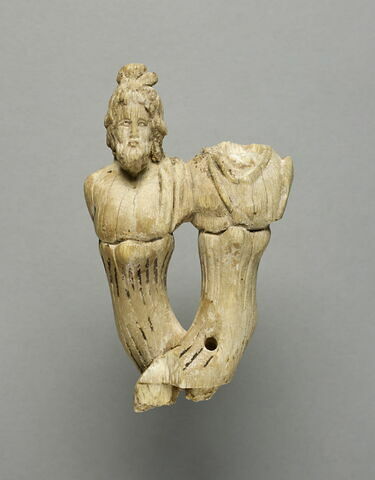 statuette  ; applique