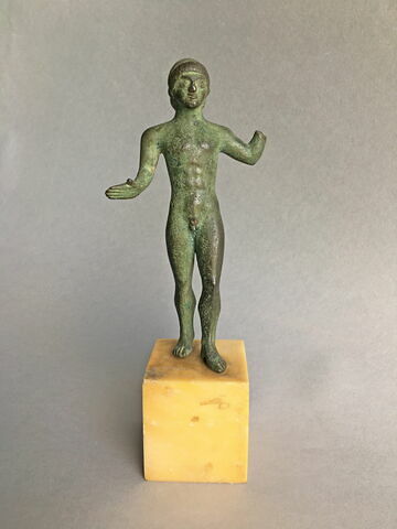 statuette