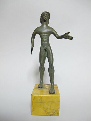 statuette