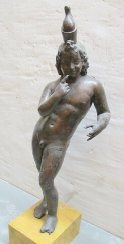 statuette