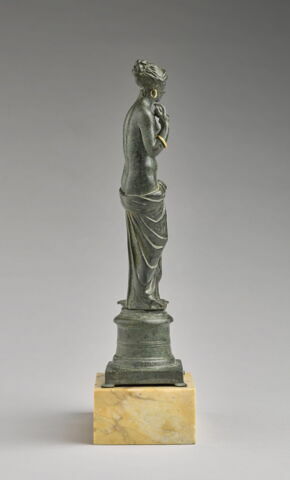 statuette, image 2/4