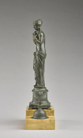 statuette, image 3/4