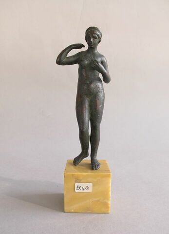 statuette