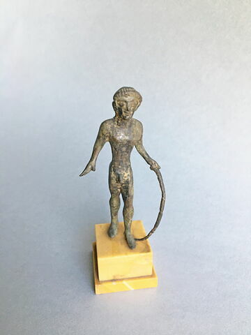 statuette