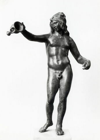 statuette