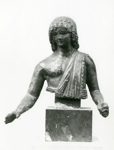 statuette