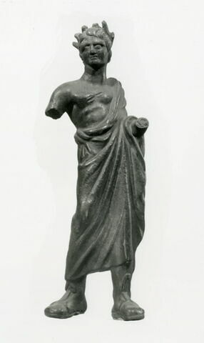 statuette