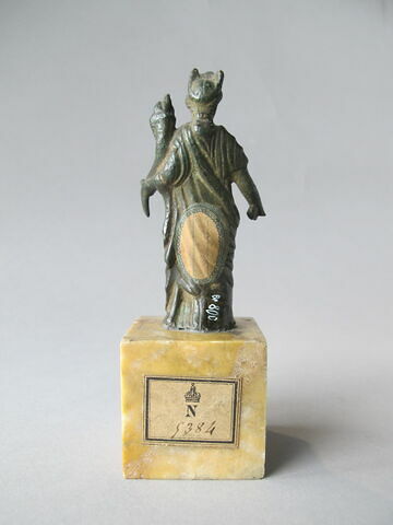 statuette, image 3/3