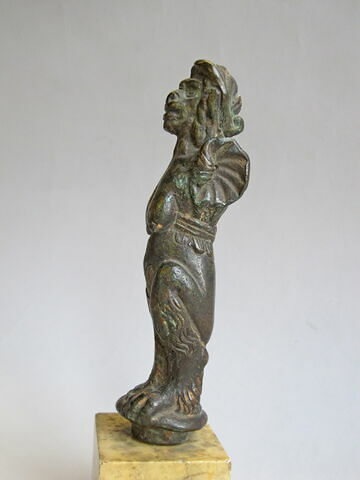 statuette, image 2/3