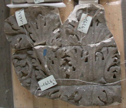 Fragment de tirage d’un relief avec rinceaux d'acanthes