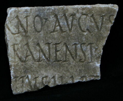 stèle ; inscription