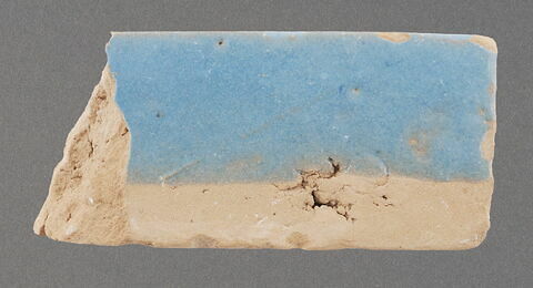 Fragment de carreau de revêtement (bord)