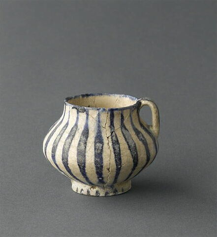 Petit pichet à boire (tasse), image 3/3