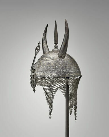 Casque à cornes, camail et nasal, image 6/8