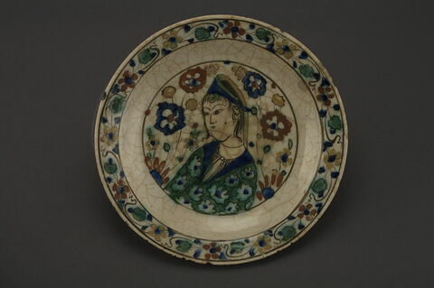 Plat à la jeune femme, image 4/7