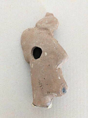 figurine d'Isis, image 2/2