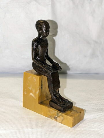 figurine, image 5/5