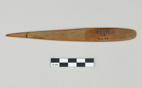 lissoir  ; spatule, image 2/2
