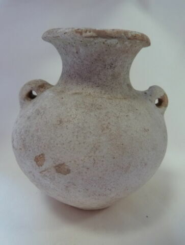 vase, image 2/2