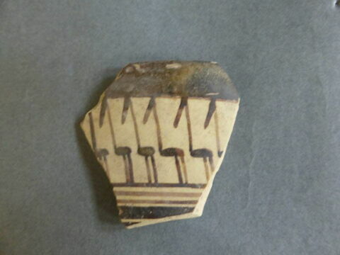 vase ; fragment