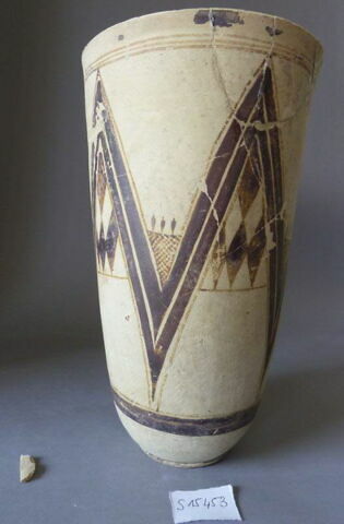 vase, image 2/2