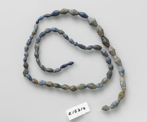 perles ; collier