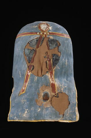 momie d'enfant ; masque de momie ; masque de cartonnage ; plaque pectorale de cartonnage ; jambières de cartonnage ; bande de cartonnage ; boîte à pieds, image 14/16