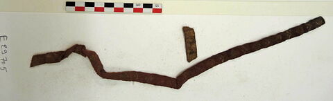 bande décorative d'habillement ; fragments, image 2/2