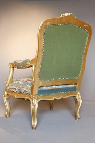 Fauteuil du salon des tapisseries de l'appartement de l'Impératrice aux Tuileries, d'un ensemble de 6 (F 574 C3 à C8), image 2/3