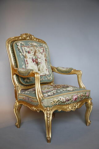 Fauteuil du salon des tapisseries de l'appartement de l'Impératrice aux Tuileries, d'un ensemble de 6 (F 574 C3 à C8)