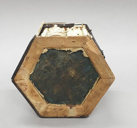 Coffret hexagonal, image 10/12