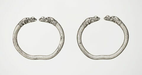 bracelet, image 3/4