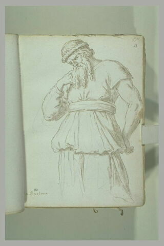 Homme barbu vu jusqu'aux genoux, tourné vers la gauche, vêtu, ..., image 2/2