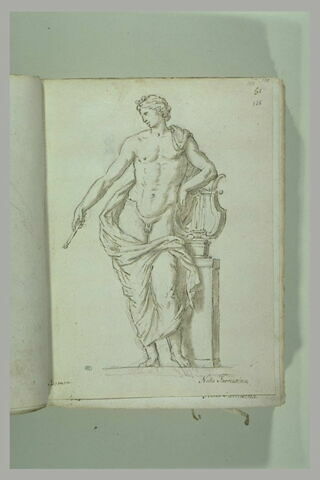 Apollon nu, une draperie flottant derrière lui de l'épaule gauche aux genoux, image 2/2