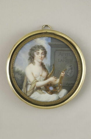 Femme jouant de la lyre, près d'un autel de l'Amitié