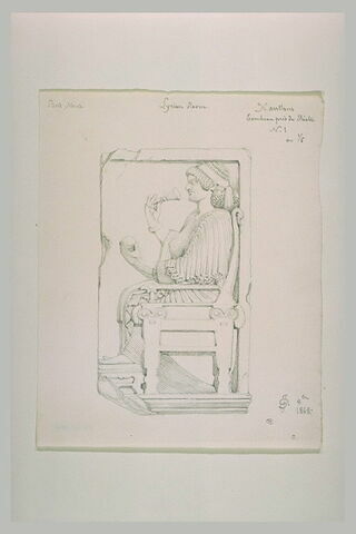 Fragment de relief funéraire : femme assise respirant une fleur