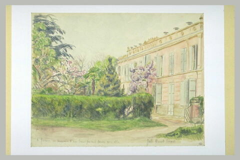 Villa et jardin fleuri