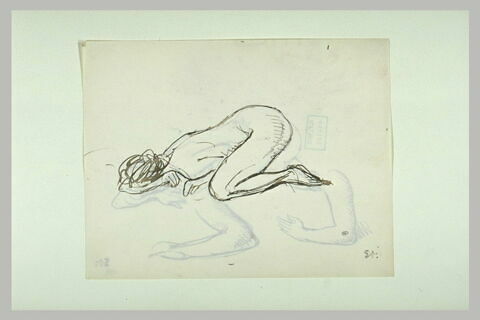 Femme nue, prosternée