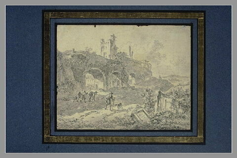 Ancien aqueduc aux environs de Rome, image 2/2