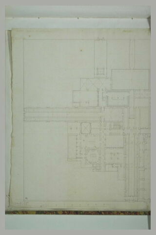 Rome : plan et détails de l'église Trinité-des-Pellerins, image 2/2